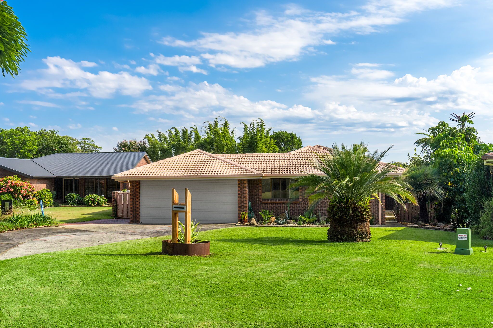 East Ballina House with Solar, A/C, 3 Beds, 2 Baths & Double Garage